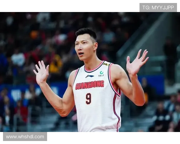 易建联的篮球传奇之路:从青涩少年到国家队核心的奋斗与荣耀 易建联的篮球传奇之路:从青涩少年到国家队核心的奋斗与荣耀